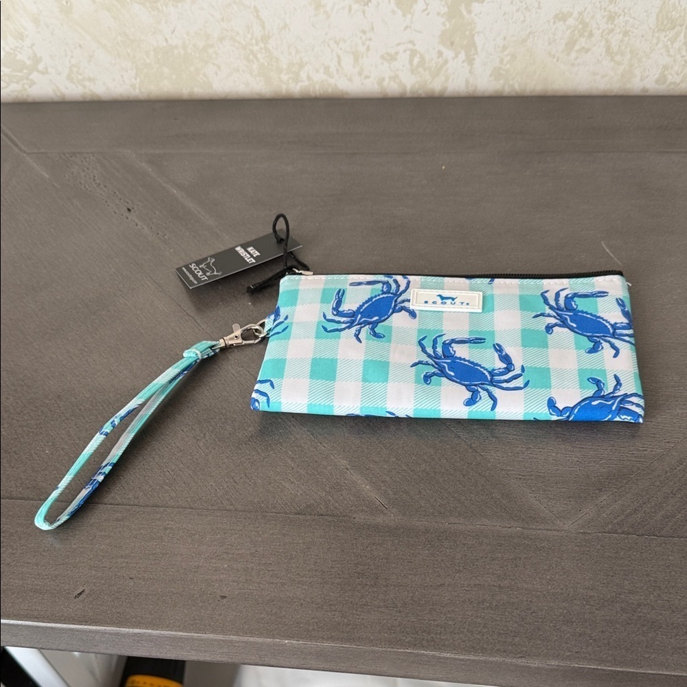 Scout Aqua and Blue Crab Pattern Wristlet